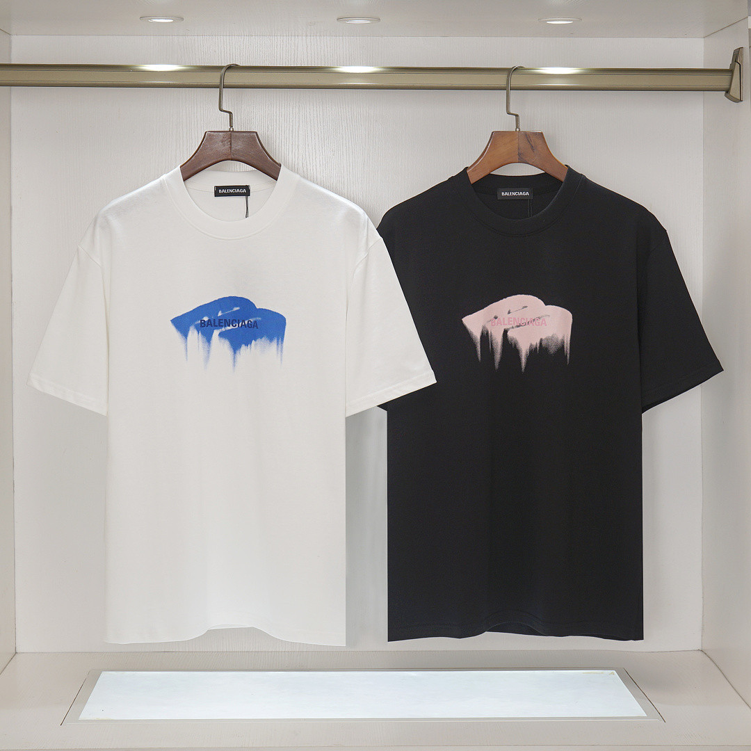 Ba1en*iaga Clothes