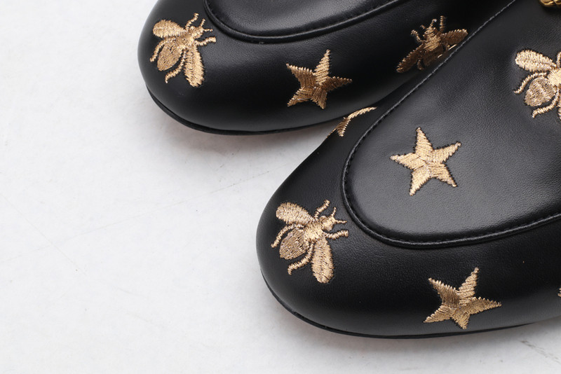 g*u*i sandals