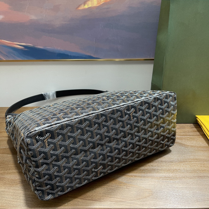 GOYARD PURSE
