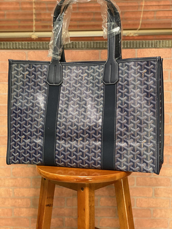 GOYARD PURSE