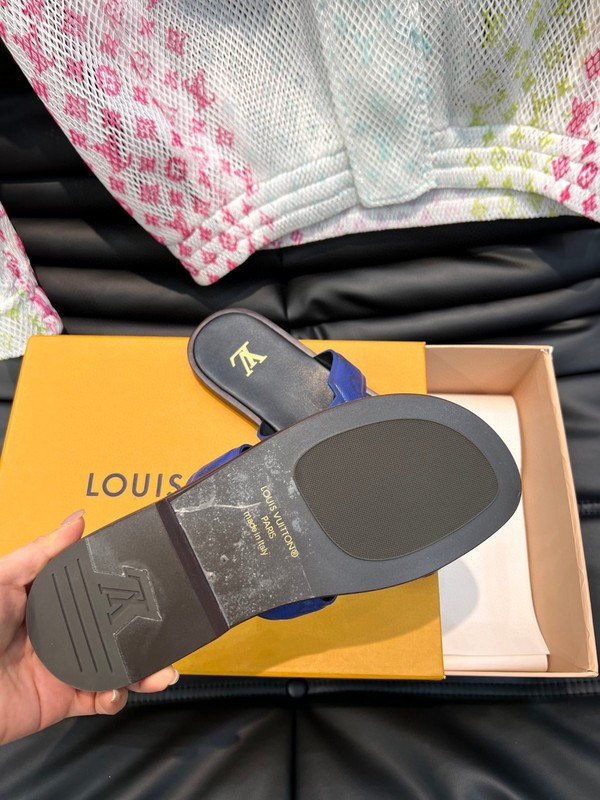 lvt sandals