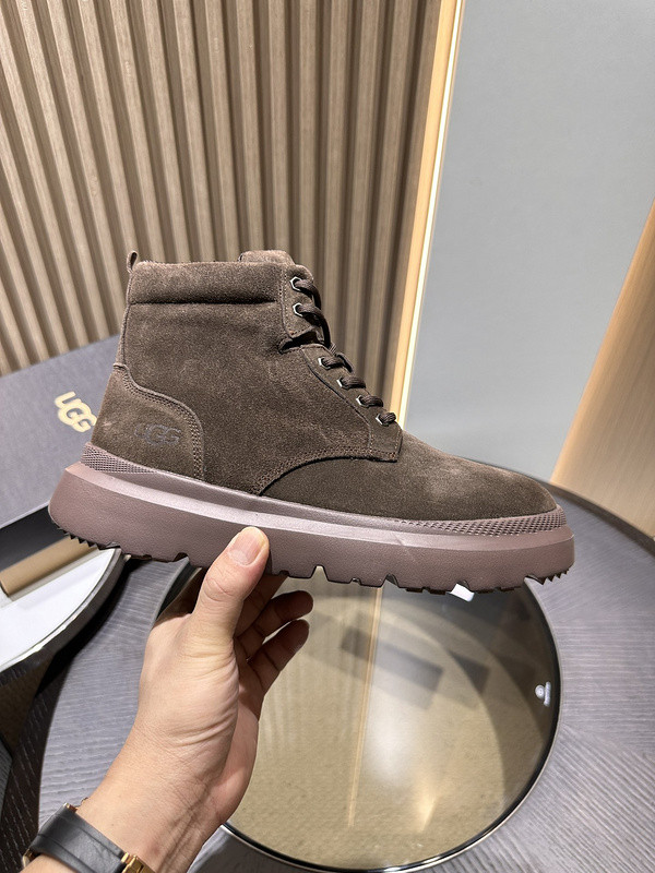 UGG