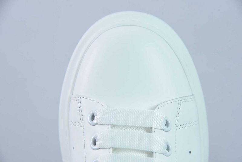 AlexER McEEN SNEAKERS