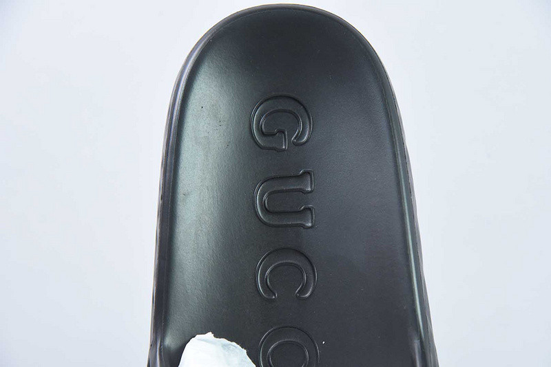 GUCCI SANDALS