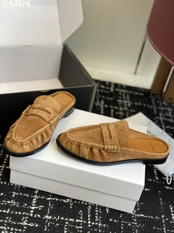 SAINT LAURENT Sneaker