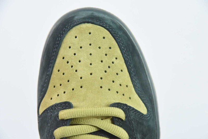 nike x Svp*me sb dunk low 