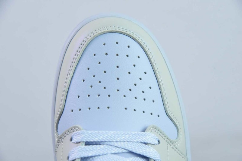 Air Jordan 1 Low "Pearlized" IM5129-010