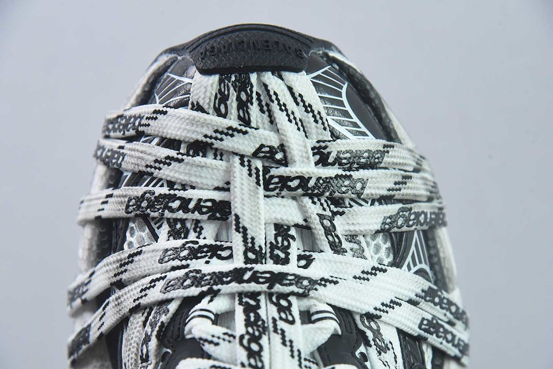 BC 3XL SNEAKER