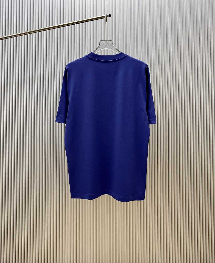 Ba1en*iaga Clothes