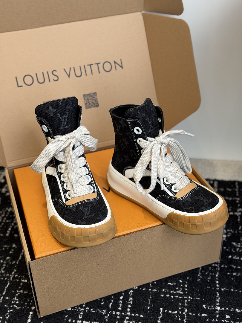 LVT SNEAKERS