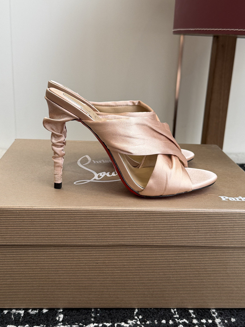 CHIAN LOUIN Heel