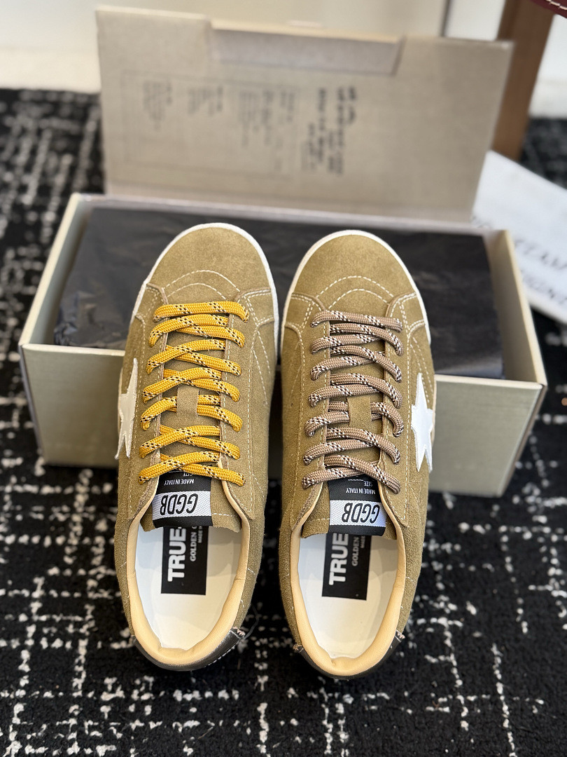 GGDB SNEAKER