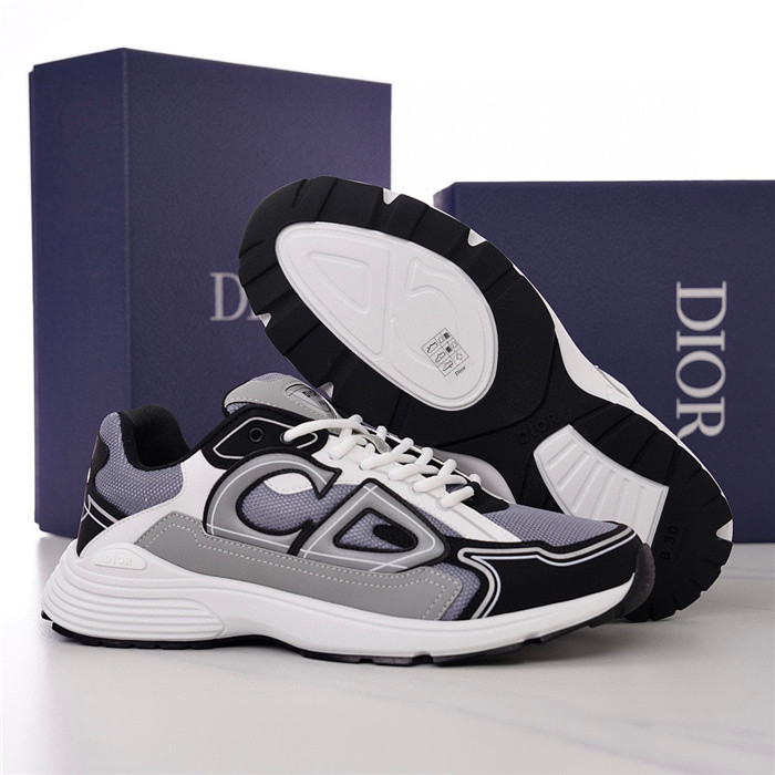 dio* sneaker