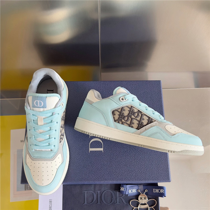 dio* sneaker