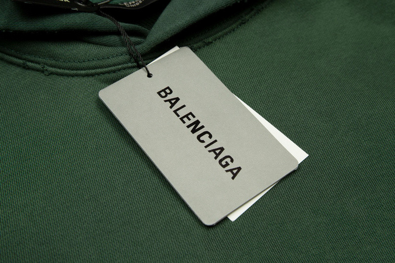 Ba*len*cia*ga clothes