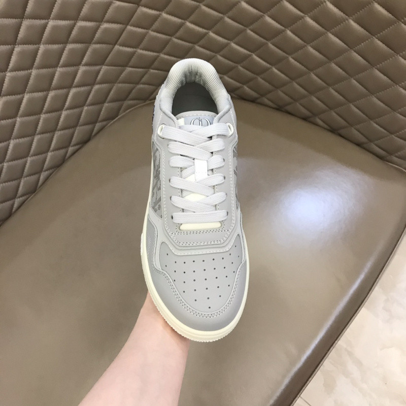 dio* sneaker