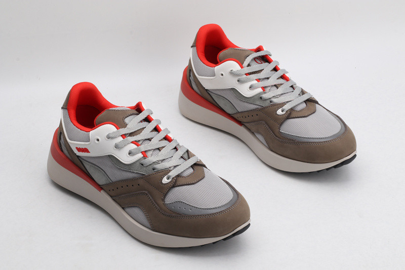 dio* sneaker
