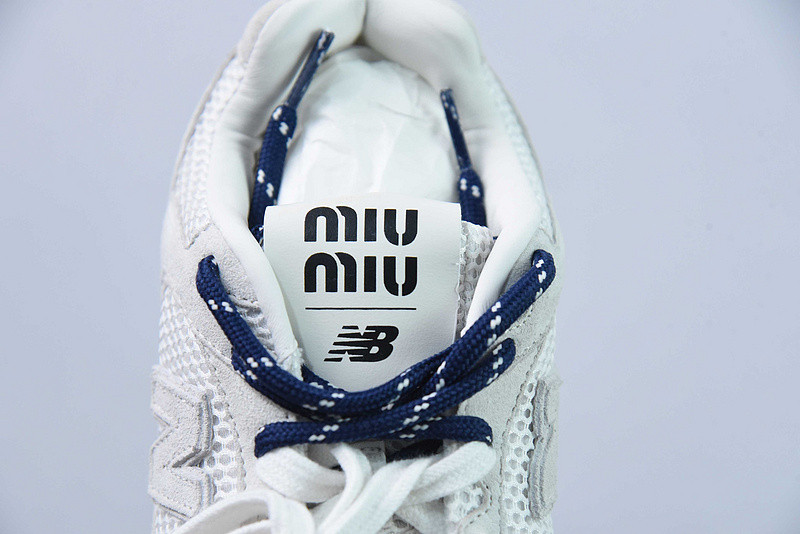 new balance sneaker