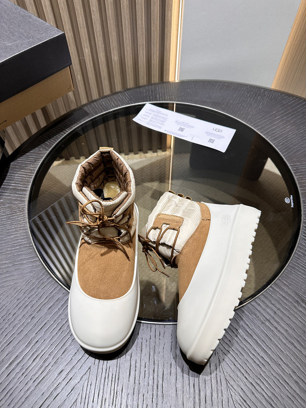 UGG