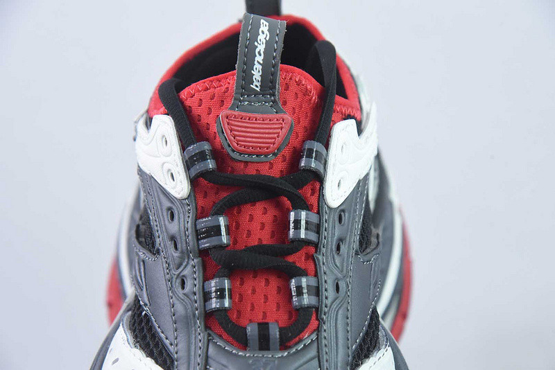 BC XL SNEAKERS