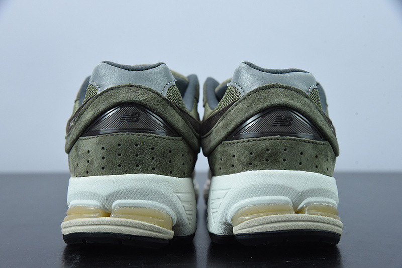 new balance sneaker