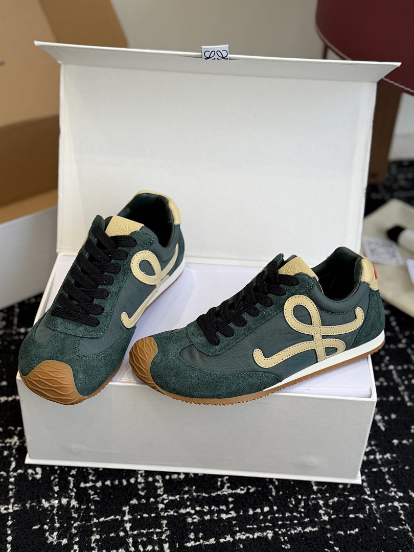 L0ew* Sneaker