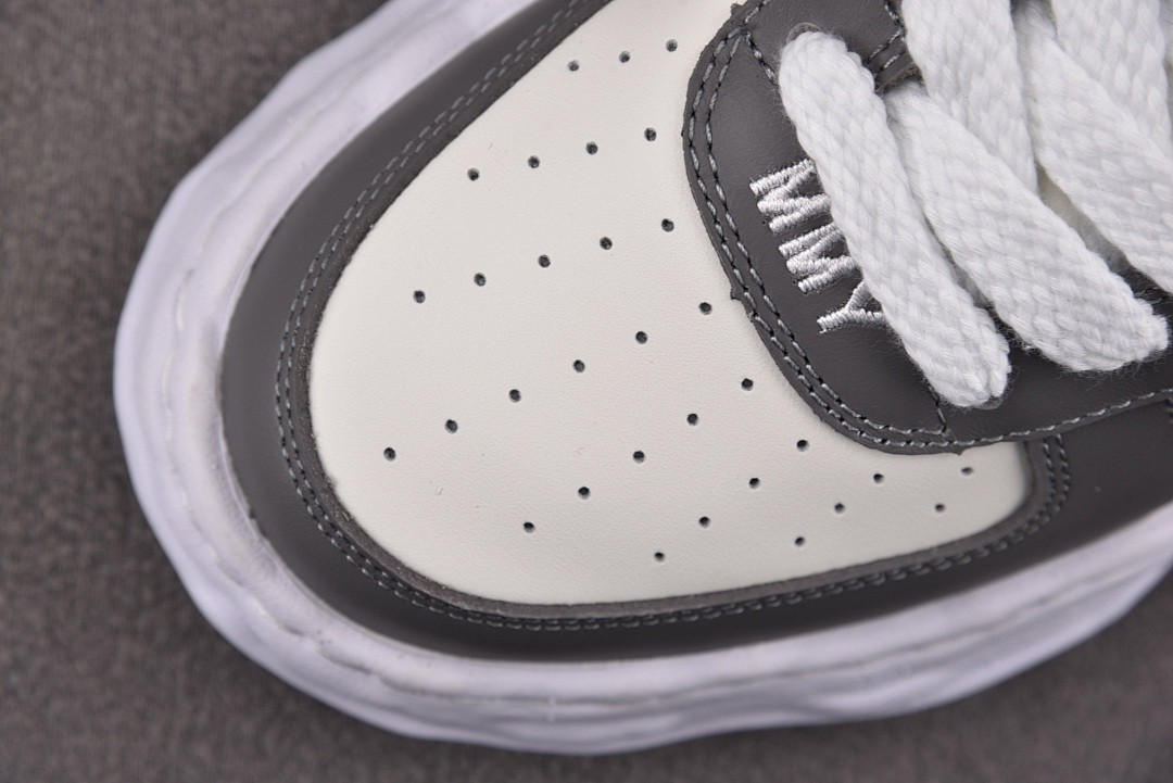 Ma1s0n MIHARA YASUHIRO Sneaker