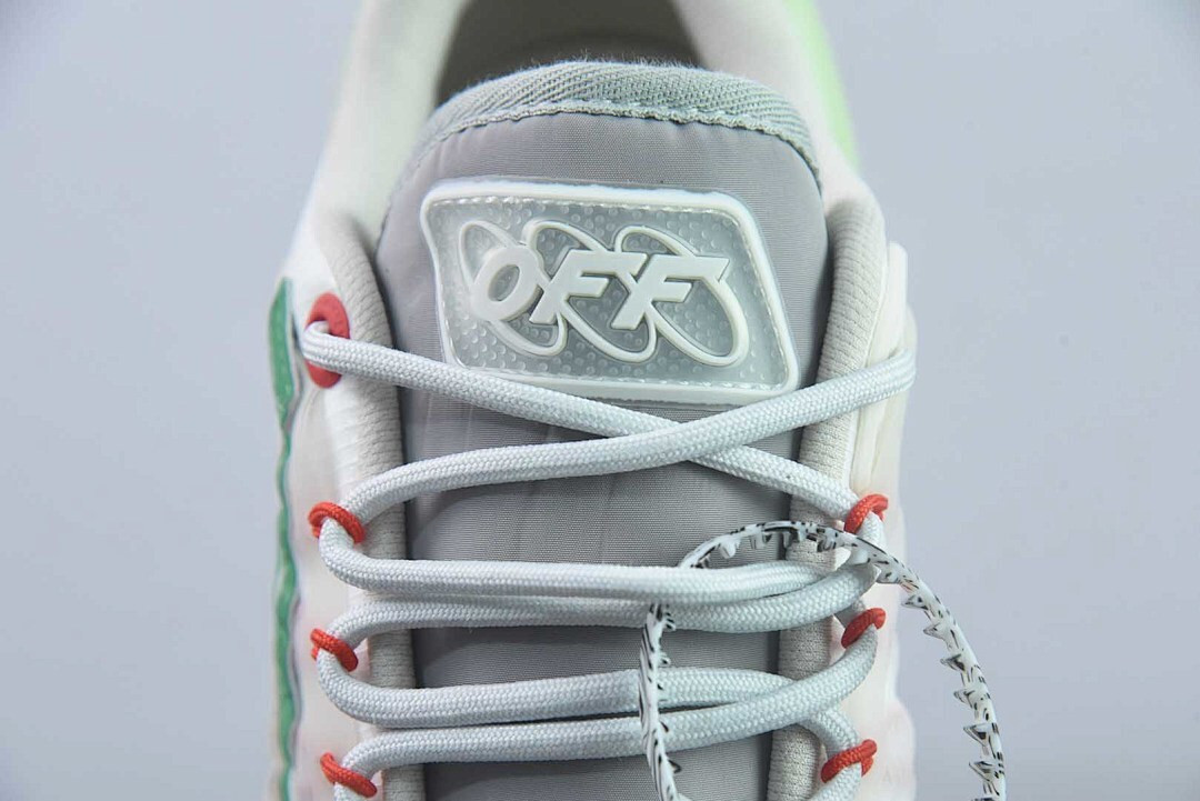 OF C/O ODSY-1000 SNEAKER