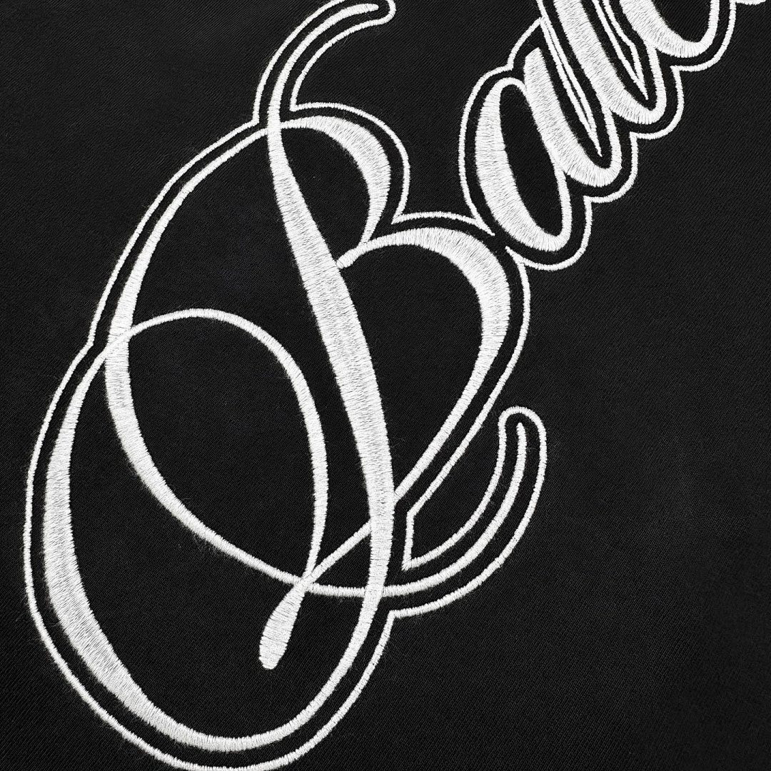 Ba1en*iaga Clothes