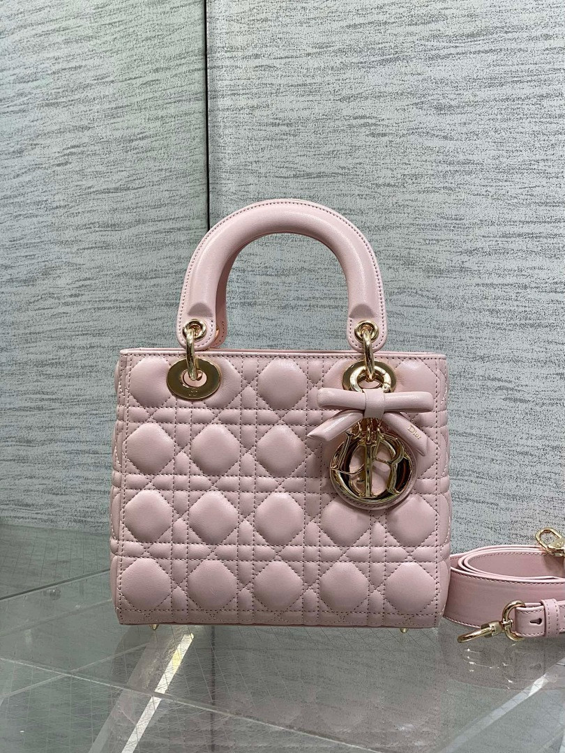 D10r BAG