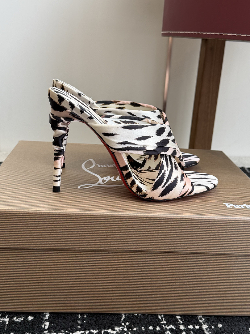 CHIAN LOUIN Heel