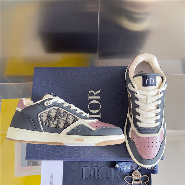 dio* sneaker