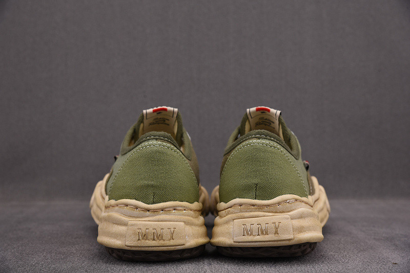 maison mihara yasuhiro sneaker
