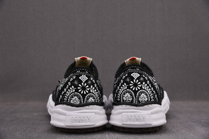 maison mihara yasuhiro sneaker