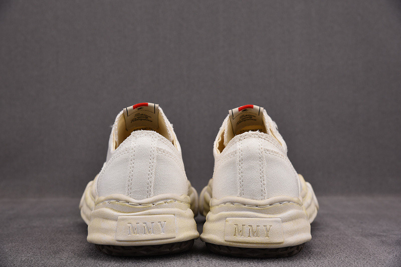 maison mihara yasuhiro sneaker