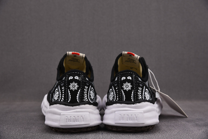 maison mihara yasuhiro sneaker