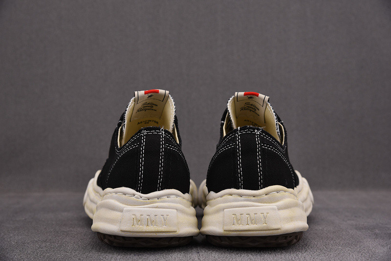 maison mihara yasuhiro sneaker