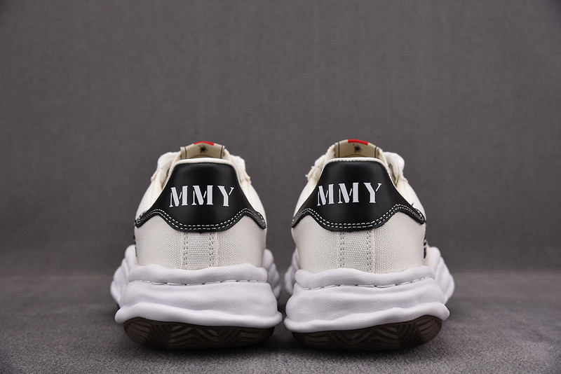 maison mihara yasuhiro sneaker