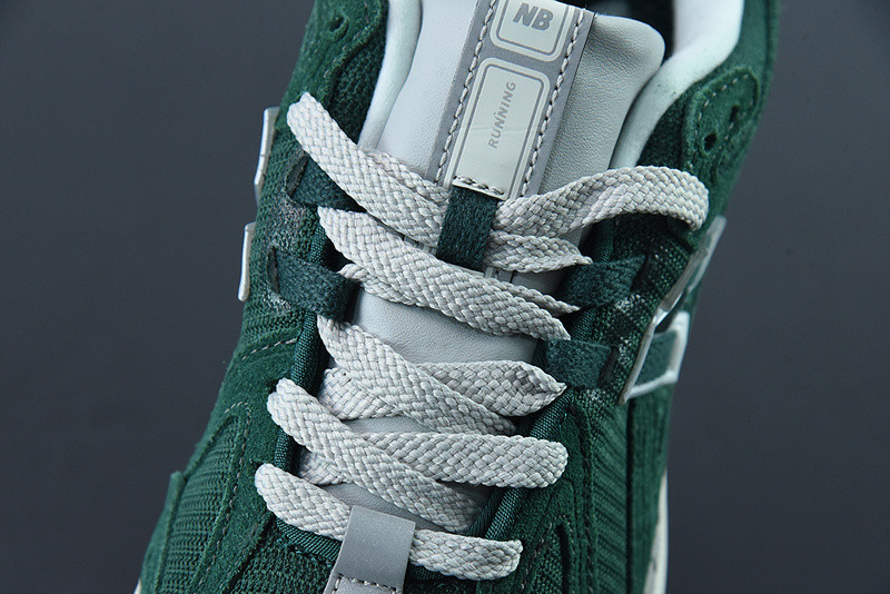 new balance sneaker