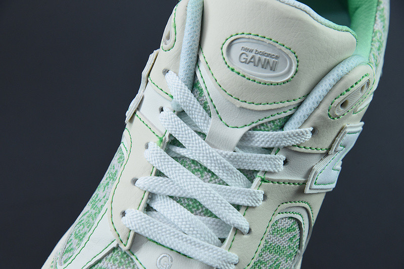 new balance sneaker