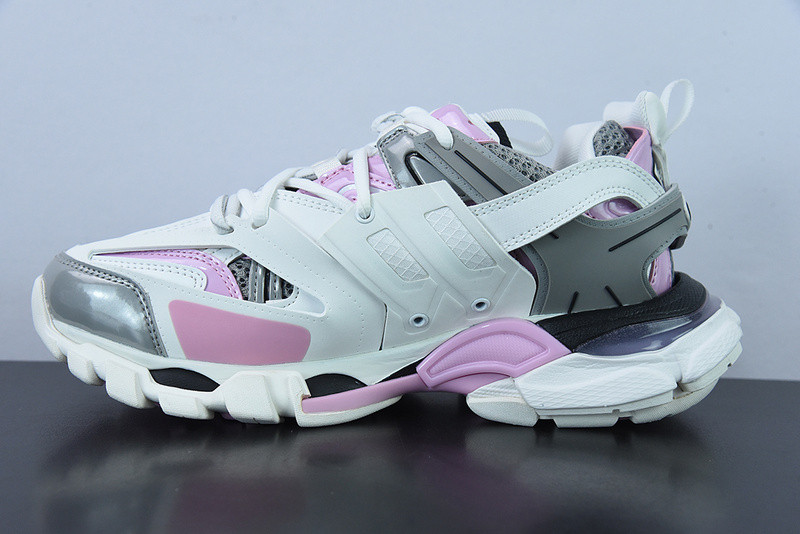 bc track sneaker