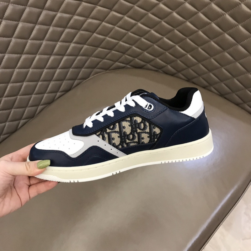dio* sneaker