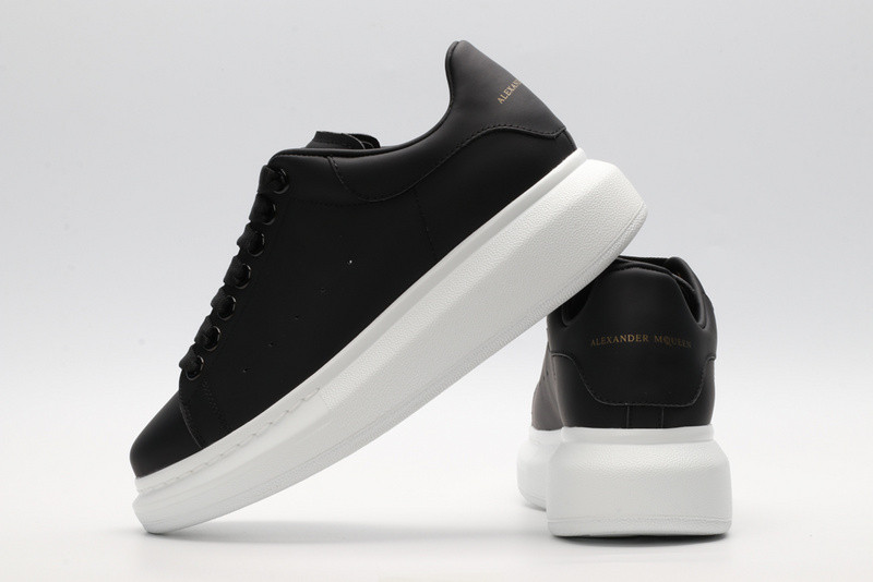 alexer mceen sneakers