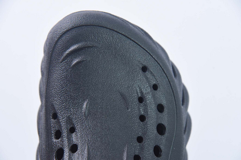crocs echo clog black