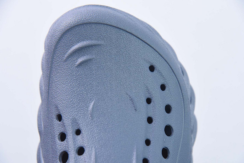 crocs echo clog storm