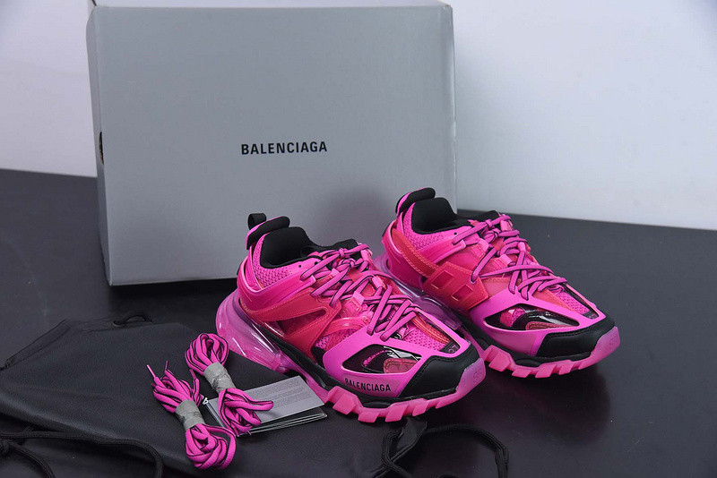 bc track sneaker