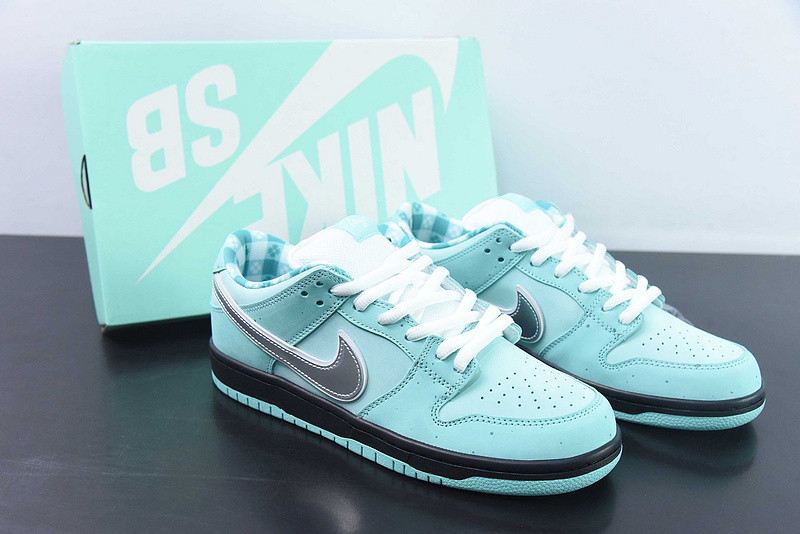 T*f*ny & co. x nike dunk low bv1310-402