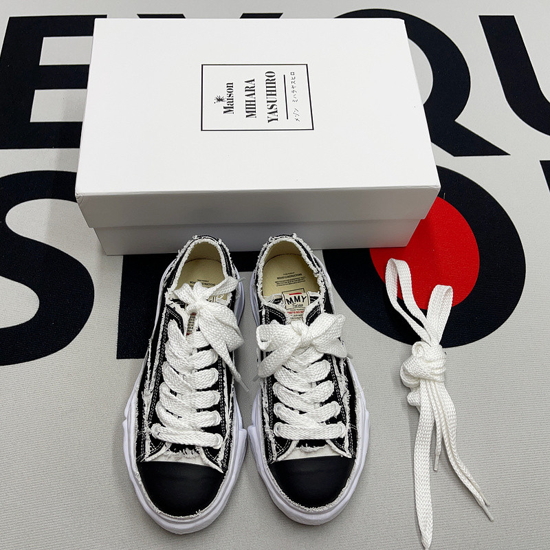 maison mihara yasuhiro sneaker