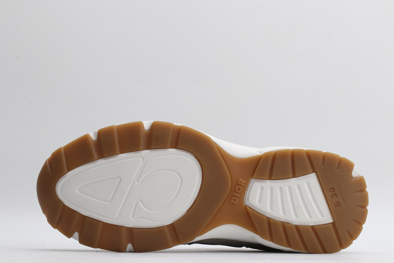 dio* sneaker