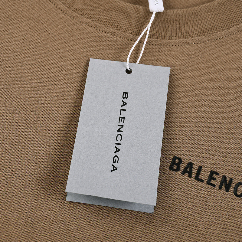Ba*len*cia*ga clothes